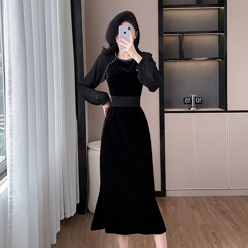 Black Long Sleeve A-Line Velvet Evening Dress with Ruffle Collar - Image 2