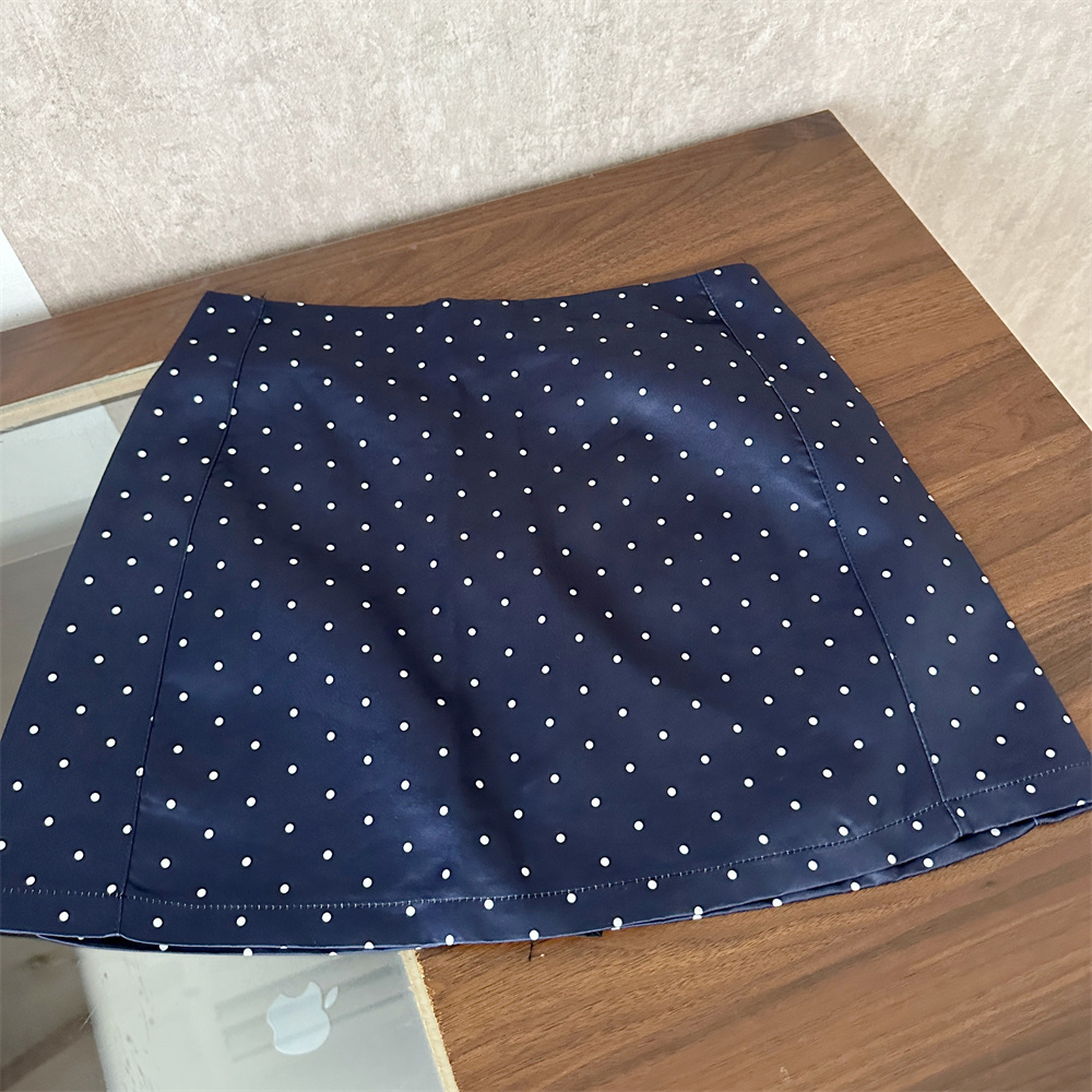 French Style Two-Piece Women's Shirt and Polka Dot Skirt Set - Image 5