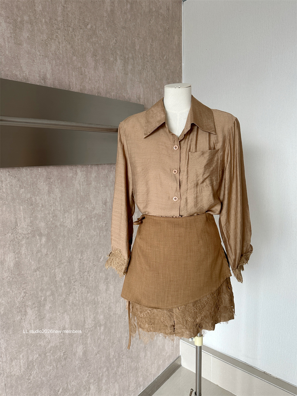 Early Autumn Lace Spliced Long Sleeve Shirt and Shorts Three Piece Set - Image 2