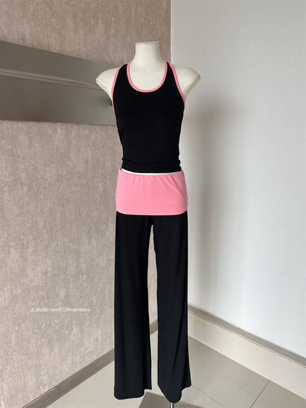 Women's 3-Piece Fashion Set Slimming Vest Cover-Up Crop Top Flared Pants Streetwear Fall 2025 - Image 3