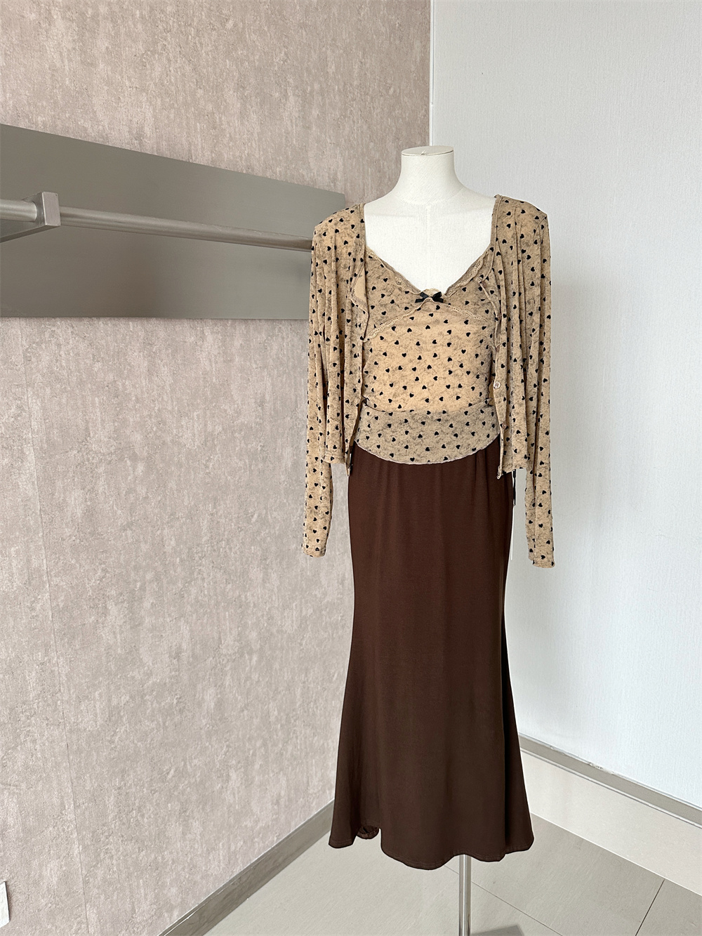 Polka Dot Heart Long Sleeve Cardigan Lace Cami Vest Slimming Three Piece Set with Knit Skirt - Image 4